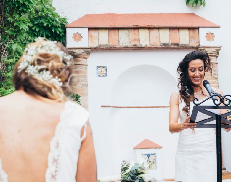 Master of ceremony: Bride speech on microphone in a wedding celebration