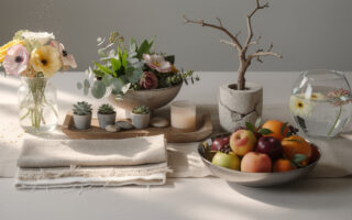 découvrez 7 styles uniques de centres de table naturels, parfaits pour sublimer toutes vos occasions avec élégance et fraîcheur.